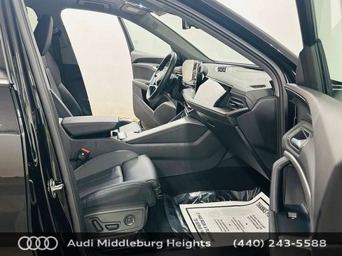 Certified 2025 Audi Q5 Premium Plus w/ Premium Plus AWD/4WD image 9
