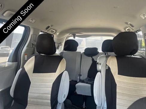 Used 2020 Toyota Sienna LE FWD image 14