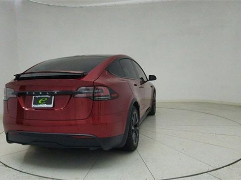 Used 2024 Tesla Model X image 78