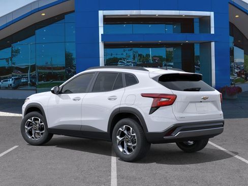 New 2026 Chevrolet Trax LT FWD image 27
