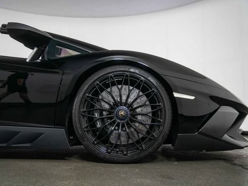 Used 2017 Lamborghini Aventador LP 750-4 Superveloce AWD/4WD image 10