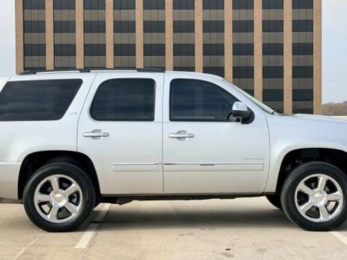 Used 2013 Chevrolet Tahoe LTZ image 6