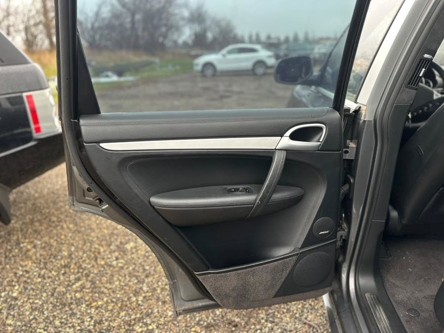 Used 2008 Porsche Cayenne Turbo AWD/4WD image 12
