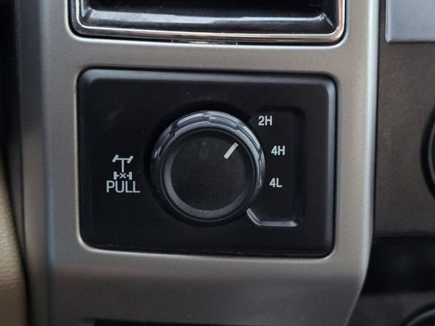 Used 2020 Ford F250 Lariat w/ Chrome Package AWD/4WD image 17