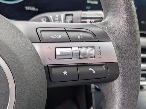 Used 2025 Hyundai Santa Cruz SEL AWD/4WD image 21