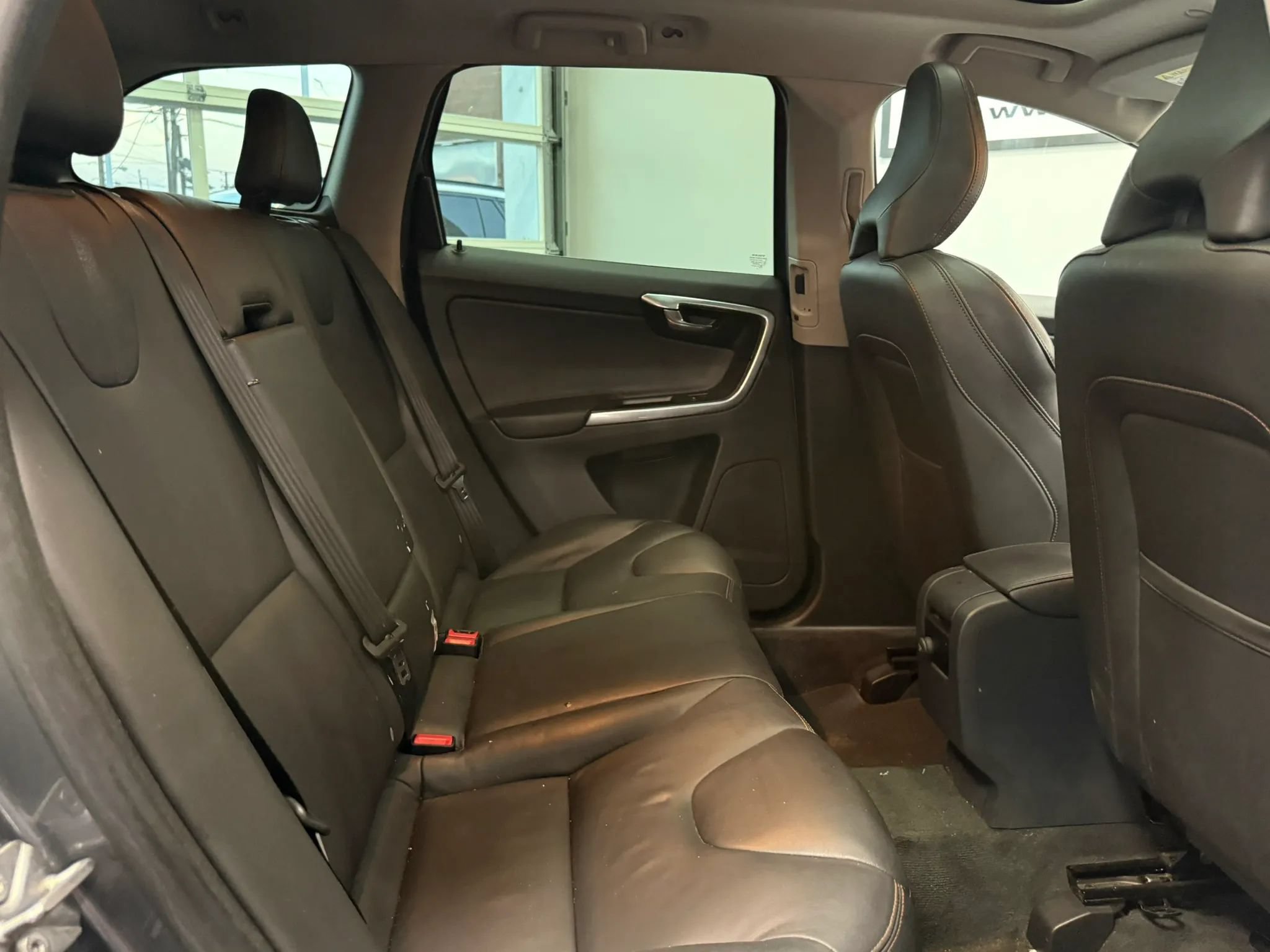 Used 2017 Volvo XC60 T6 Dynamic w/ Preferred Option Package AWD/4WD image 56