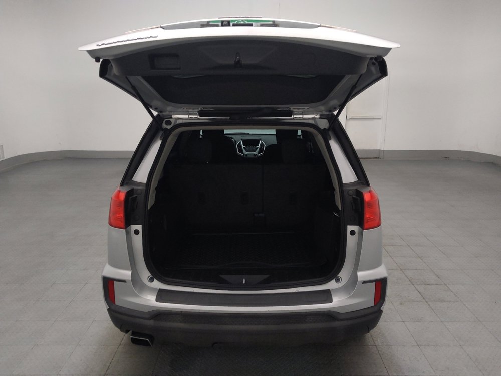 Used 2017 GMC Terrain SLE FWD image 29