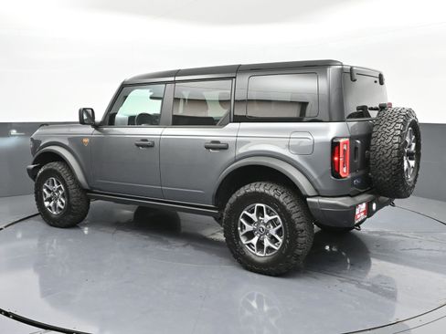 Used 2025 Ford Bronco Badlands image 26