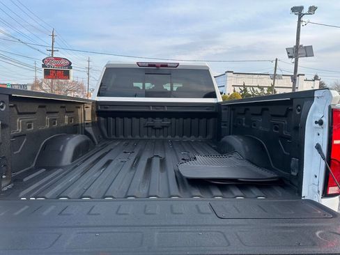 Used 2024 Chevrolet Silverado 2500 LTZ w/ LTZ Plus Package image 29