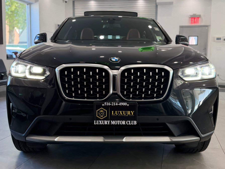 Used 2022 BMW X4 xDrive30i w/ Convenience Package AWD/4WD image 3