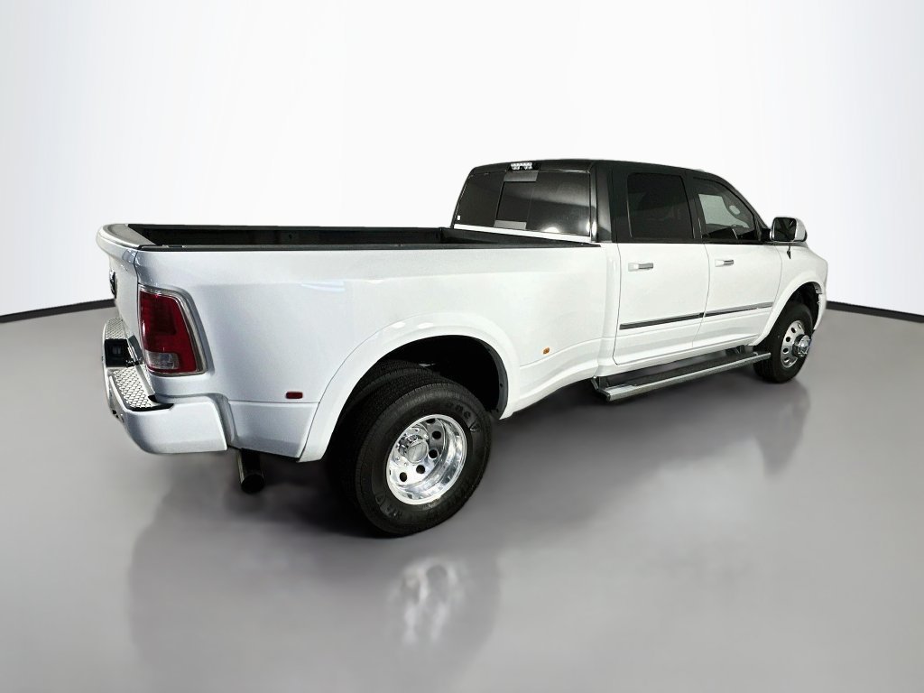 Used 2016 RAM 3500 Laramie w/ Convenience Group AWD/4WD image 7