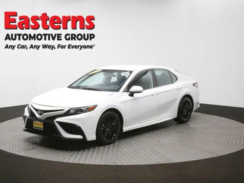 Used 2024 Toyota Camry SE image 94