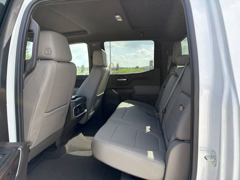 Used 2021 GMC Sierra 1500 SLT w/ SLT Premium Package RWD image 9