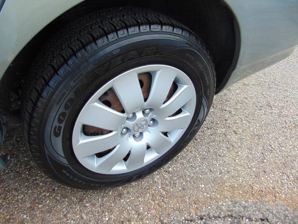 Used 2004 Toyota Corolla LE FWD image 26