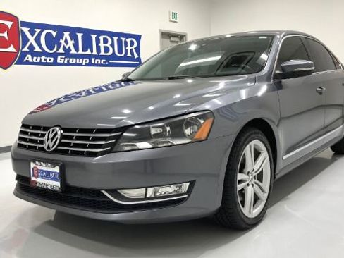 Used 2014 Volkswagen Passat TDI SEL Premium FWD image 11