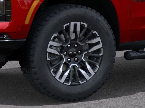 New 2026 Chevrolet Suburban Z71 w/ Comfort Package AWD/4WD image 9