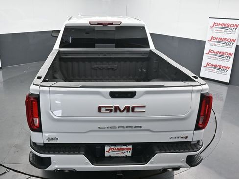 Used 2024 GMC Sierra 1500 AT4 w/ Technology Package AWD/4WD image 31