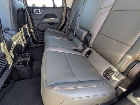 New 2026 Jeep Gladiator Mojave image 29