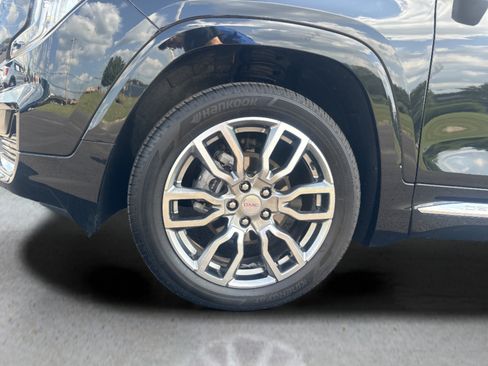 Used 2024 GMC Terrain Denali w/ LPO, Floor Liner Package AWD/4WD image 31