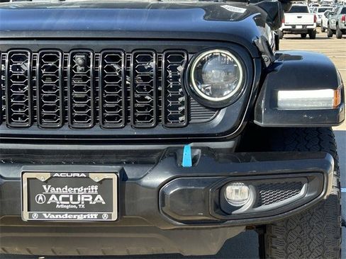 Used 2024 Jeep Wrangler High Altitude image 10