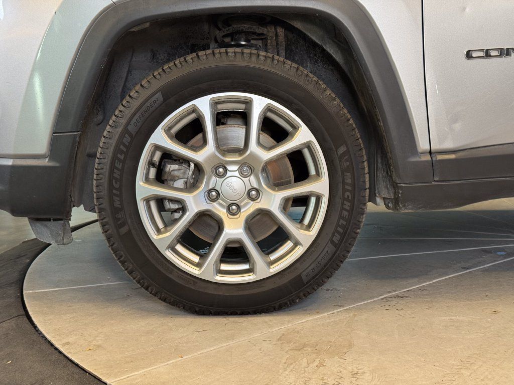 Used 2023 Jeep Compass Latitude AWD/4WD image 25