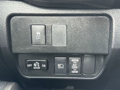 Used 2020 Toyota Tacoma TRD Off-Road image 31