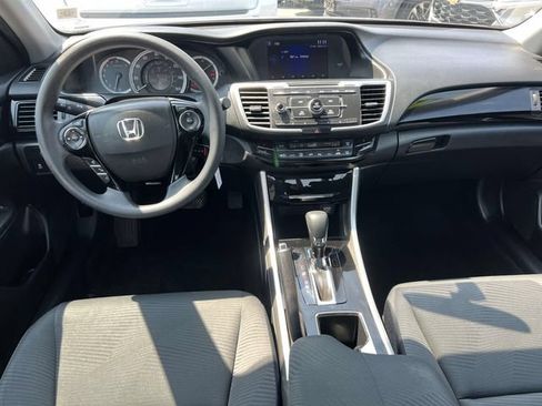 Used 2016 Honda Accord LX image 12