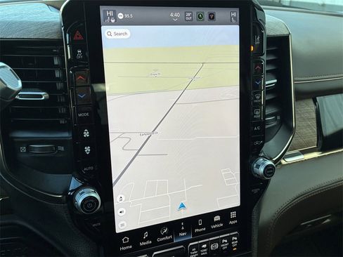 Used 2025 RAM 3500 Longhorn image 27