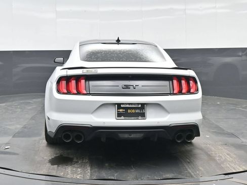 Used 2022 Ford Mustang GT w/ Black Accent Package RWD image 5