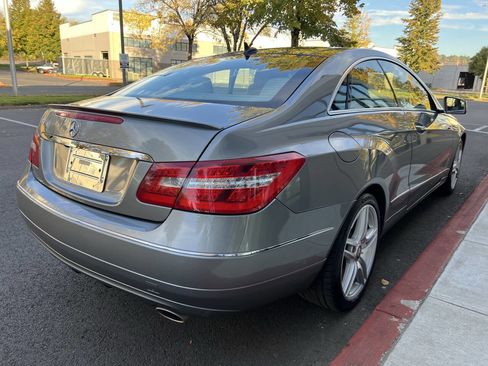 Used 2011 Mercedes-Benz E 350 Coupe image 3
