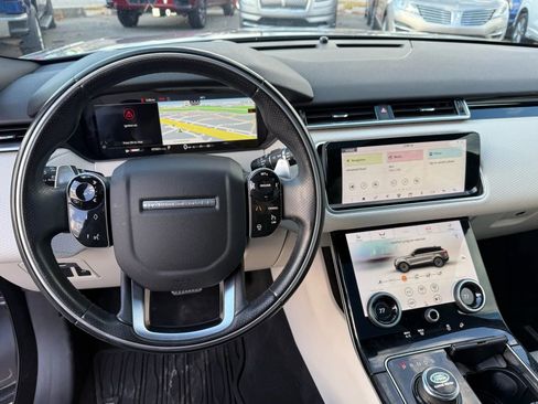 Used 2020 Land Rover Range Rover Velar R-Dynamic S image 23