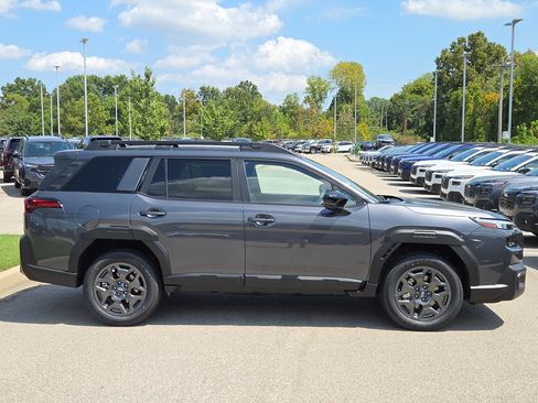 Used 2026 Subaru Forester Premium AWD/4WD image 2