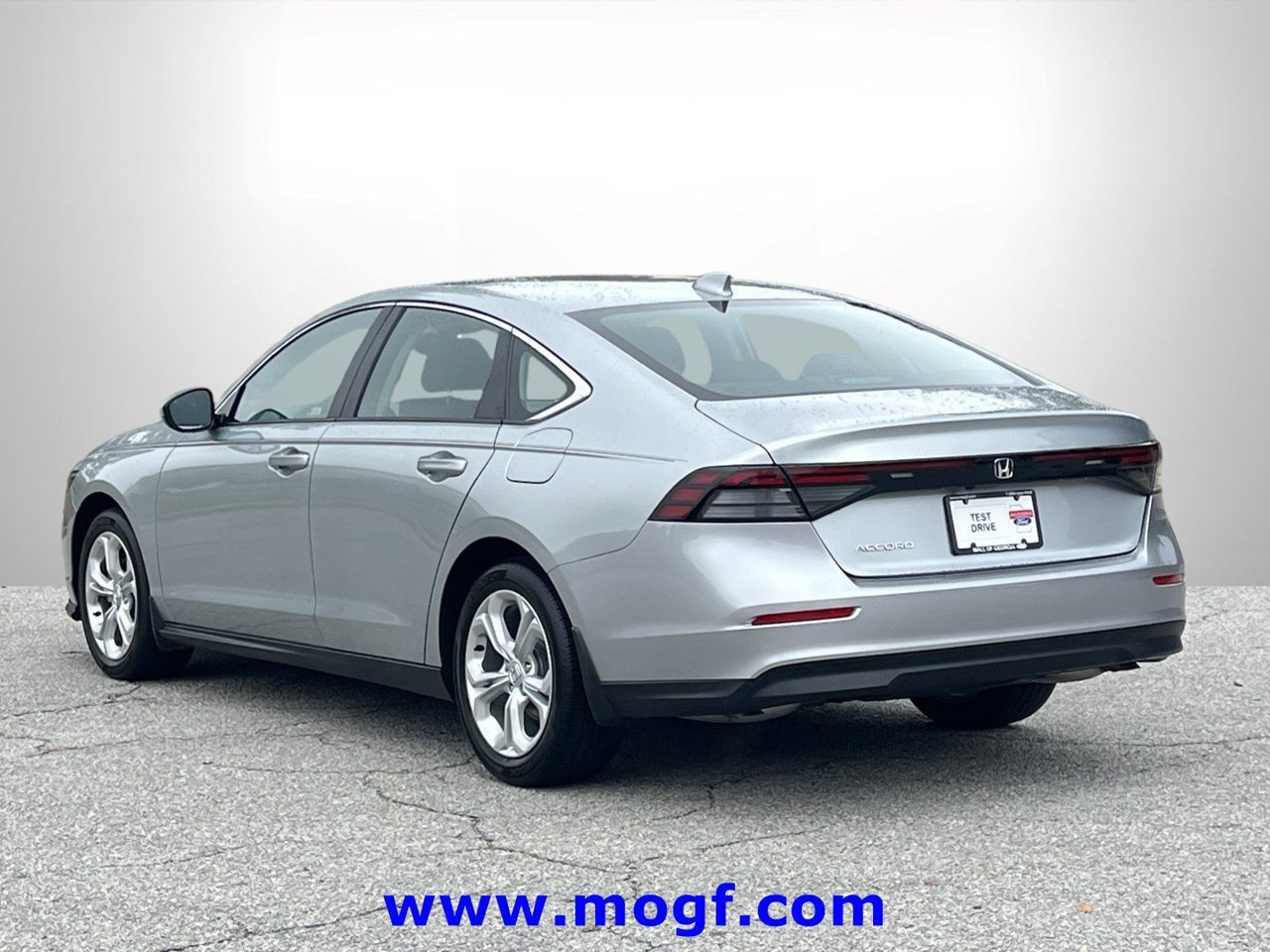 Used 2024 Honda Accord LX image 2