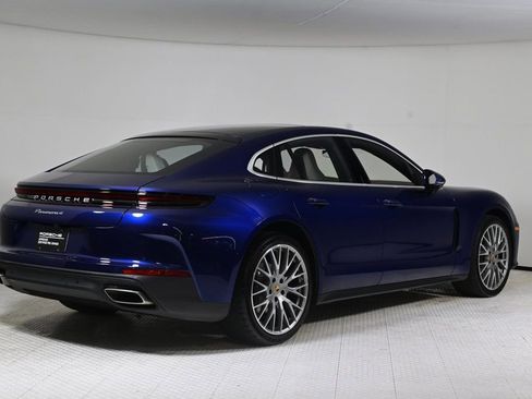 Certified 2024 Porsche Panamera 4 image 7