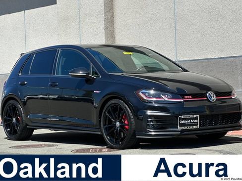 Used 2018 Volkswagen GTI SE FWD image 1