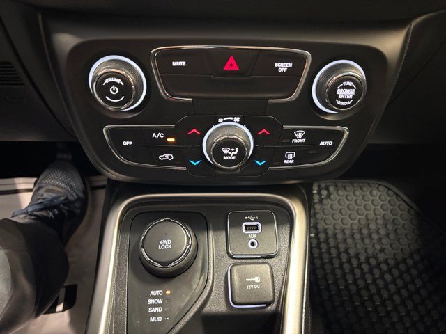 Used 2021 Jeep Compass Latitude w/ Convenience Group AWD/4WD image 22