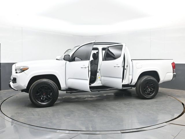 Used 2017 Toyota Tacoma SR5 w/ Tow Package AWD/4WD image 51