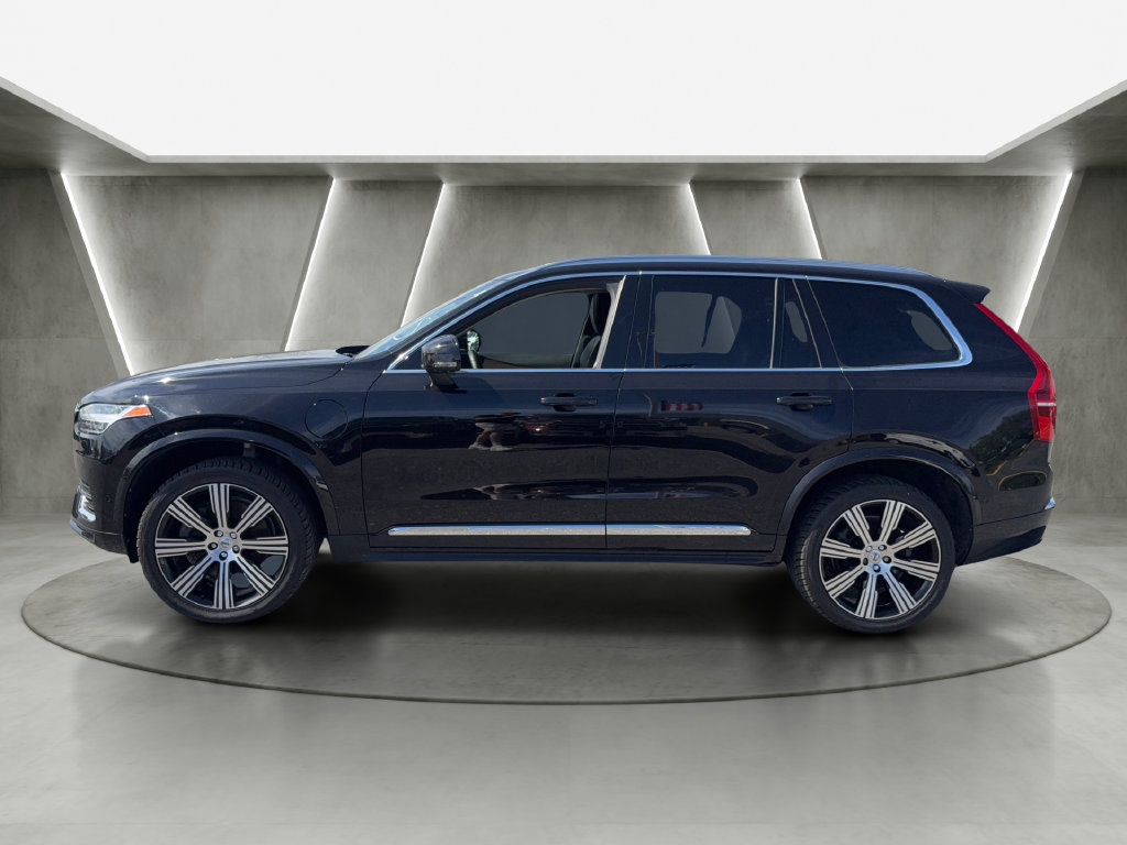 Used 2024 Volvo XC90 T8 Plus w/ Protection Package Premier AWD/4WD image 4