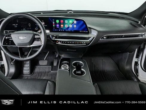 Used 2024 Cadillac Lyriq Sport AWD/4WD image 17