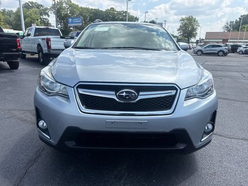 Used 2017 Subaru Crosstrek 2.0i Limited AWD/4WD image 3