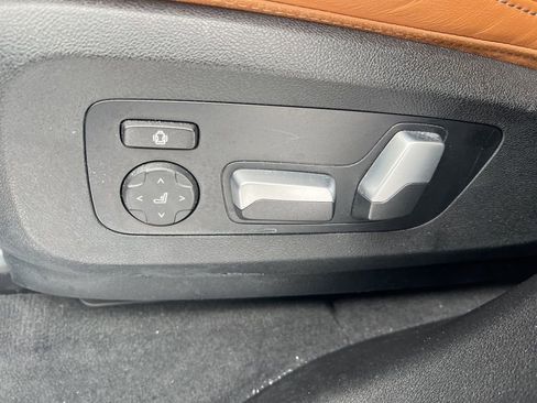 Used 2023 BMW X5 xDrive40i w/ M Sport Package image 50