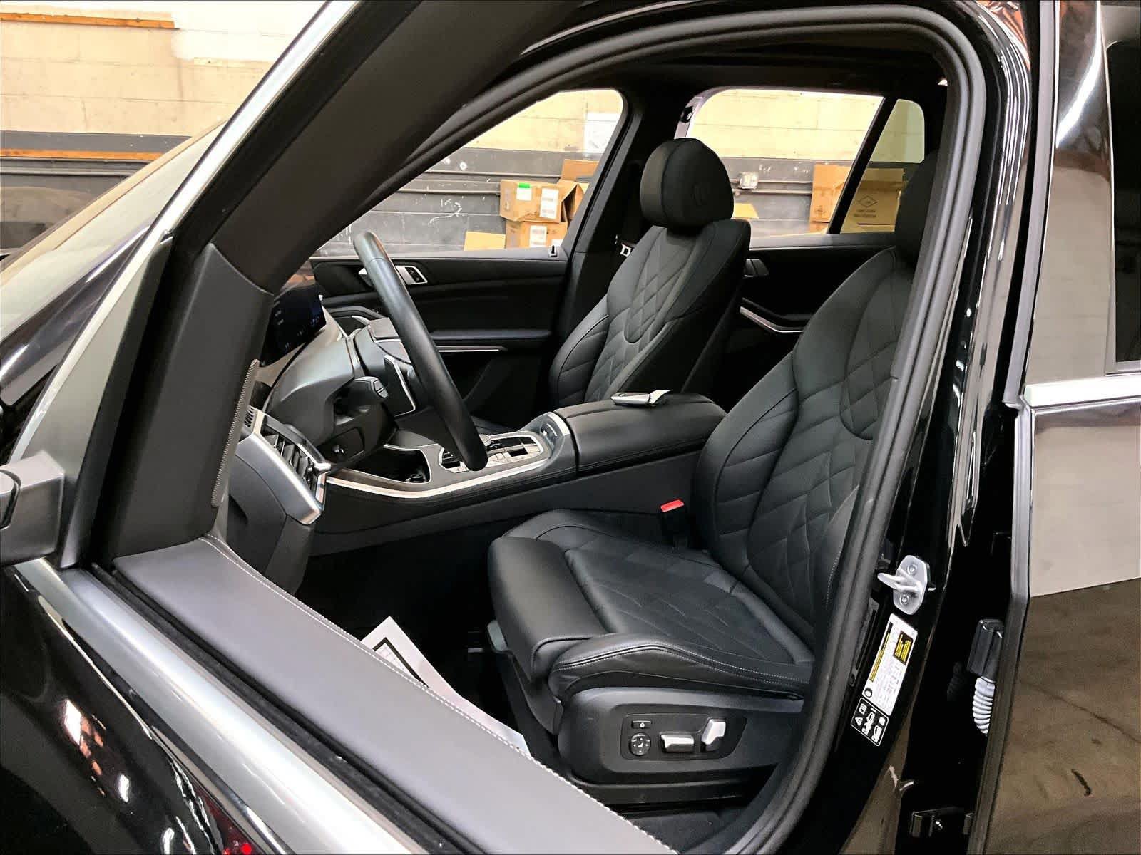 Used 2025 BMW X5 xDrive40i AWD/4WD image 27