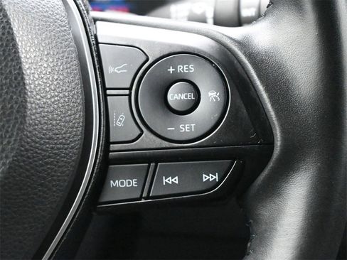 Used 2022 Toyota Corolla SE image 7