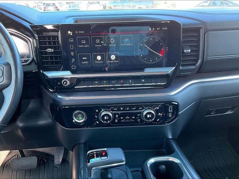 Used 2023 GMC Sierra 1500 SLT image 8