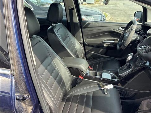 Used 2017 Ford C-MAX Energi Titanium image 8