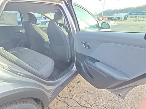 New 2025 Kia K4 EX image 15