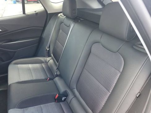Used 2022 Chevrolet Trax LT FWD image 20