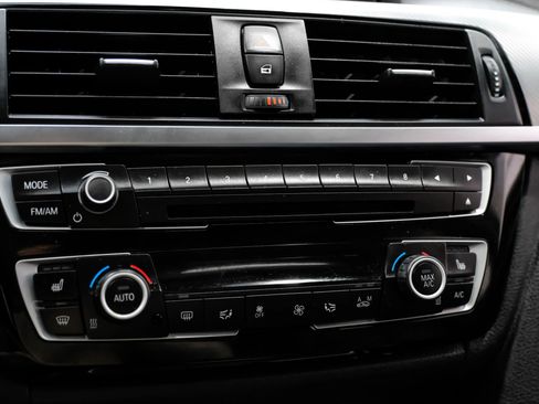 Used 2018 BMW 340i Sedan image 32