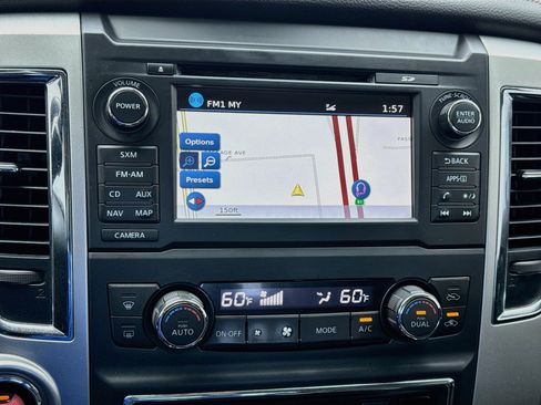 Used 2016 Nissan Titan SL AWD/4WD image 9