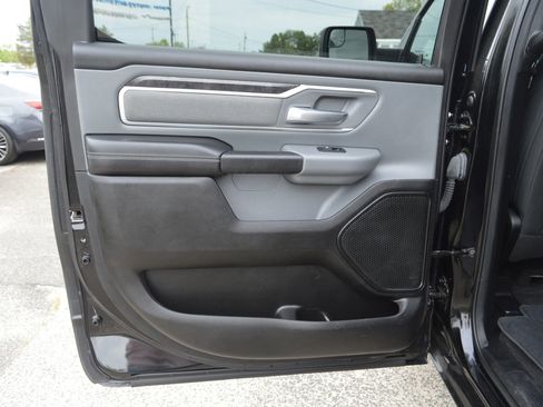 Used 2022 RAM 1500 Big Horn AWD/4WD image 27